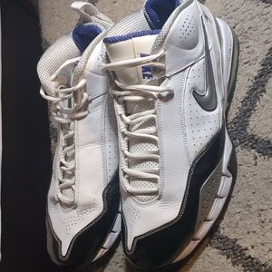 LaDainian Tomlinson Nike Air Max  size 11